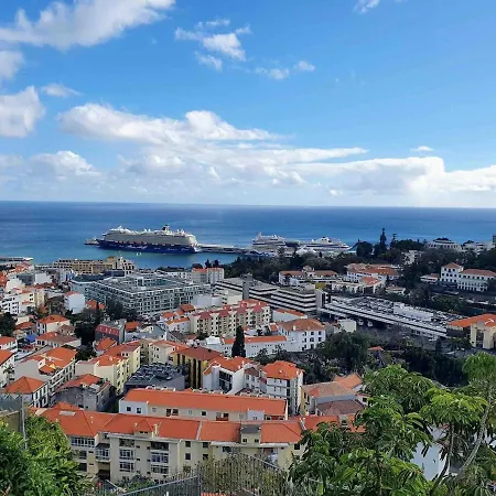 Unique Two-patios With Garage Apartment Funchal (Madeira)